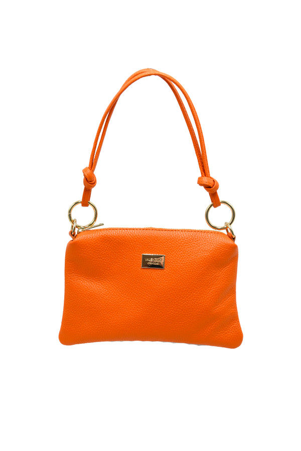 Pochette in vera pelle martellata con manico a spalla V981