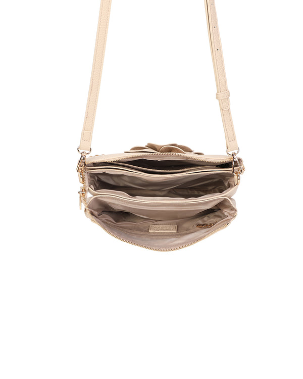 Borsetta pochette in ecopelle con catena a tracolla e fiore ECG609