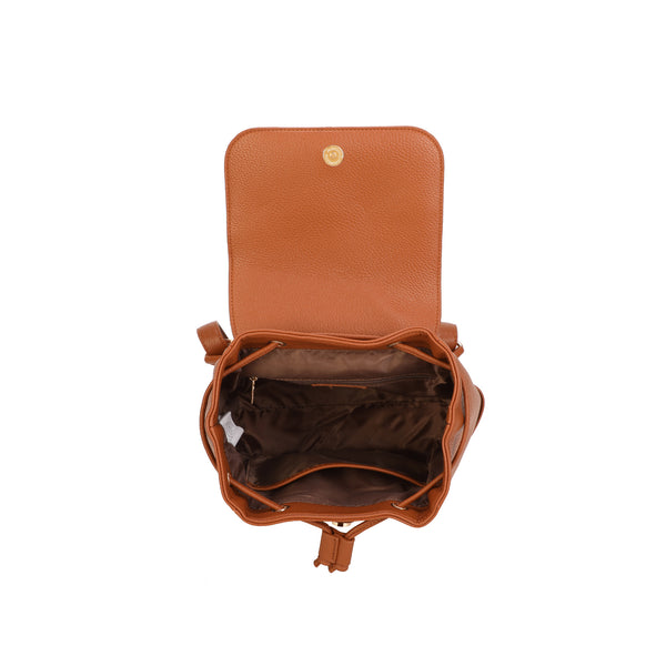 Zaino in ecopelle Enrico Coveri con decorazioni a borchie sulla patta EC6334