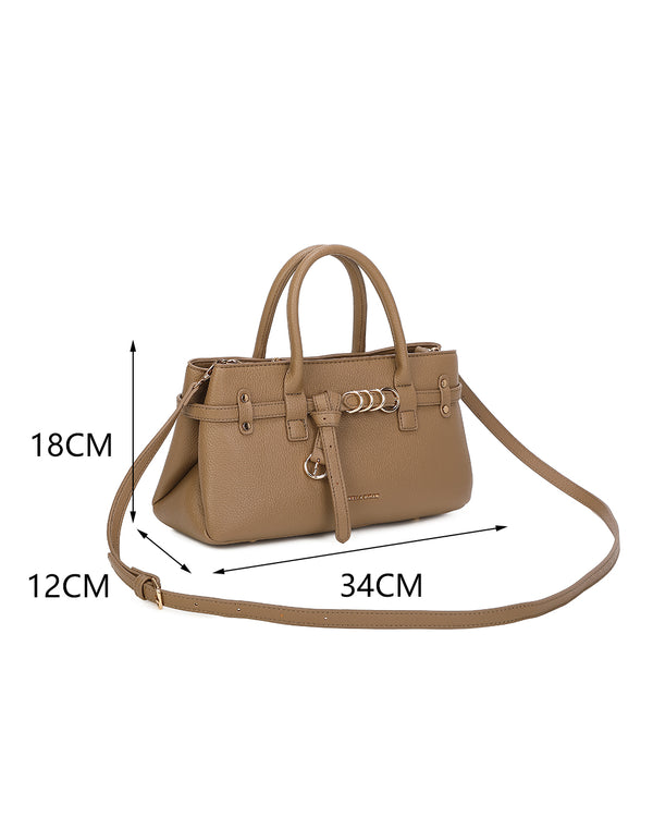 Borsa bauletto in ecopelle martellata con cinturino decorativo e anelli MB038