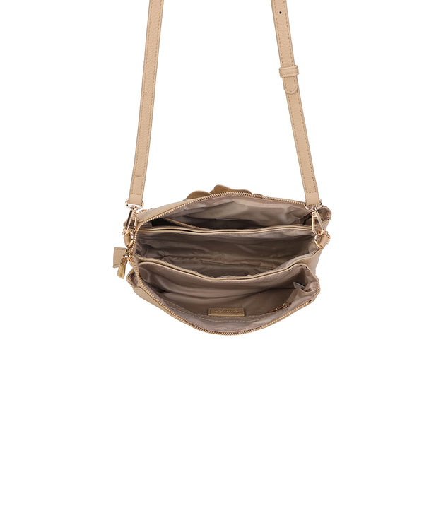 Borsetta pochette in ecopelle con catena a tracolla e fiore ECG609