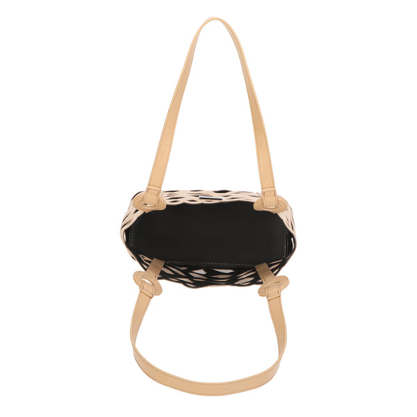 Borsa tipo secchiello traforato in ecopelle con pochette MB6314