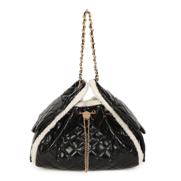Borsa in ecopelle lucida trapuntata con dettagli in teddy EC6321