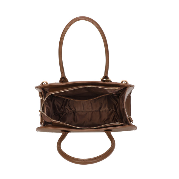 Borsa bauletto in ecopelle con borchie e occhielli e charm frangia 2279