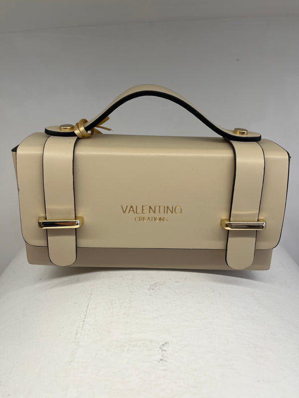Borsa in vera pelle con inserti in acciaio V853