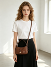 Borsa spalla in ecopelle scamosciata con logo impresso MB045